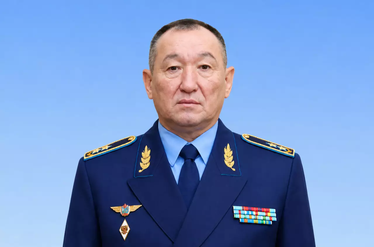 Даурен Косанов назначен Министром обороны