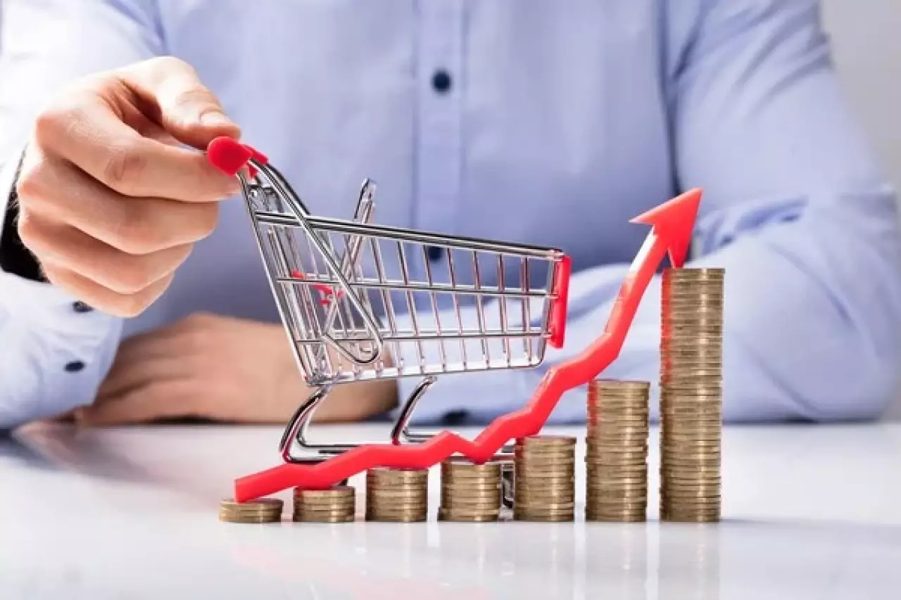 Инфляция замедлилась: какие продукты и товары подешевели в Казахстане