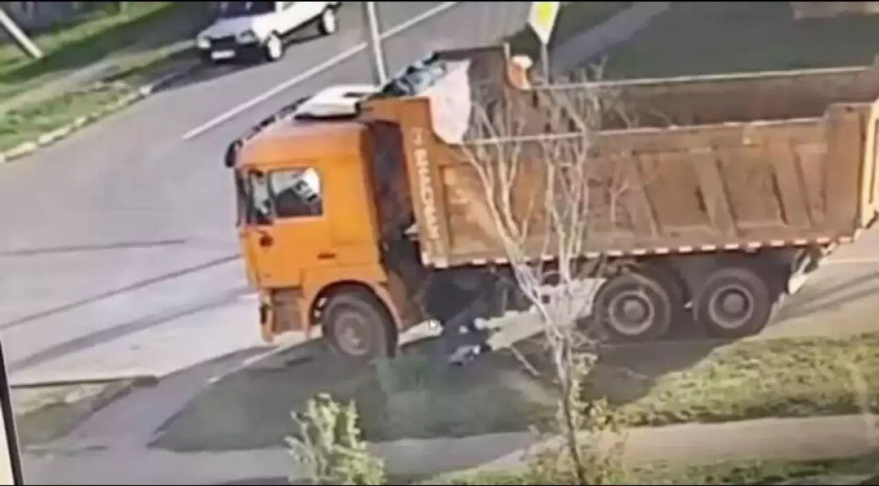 Астанада жүк көлігінен екі аккумулятор ұрлаған күдікті ұсталды