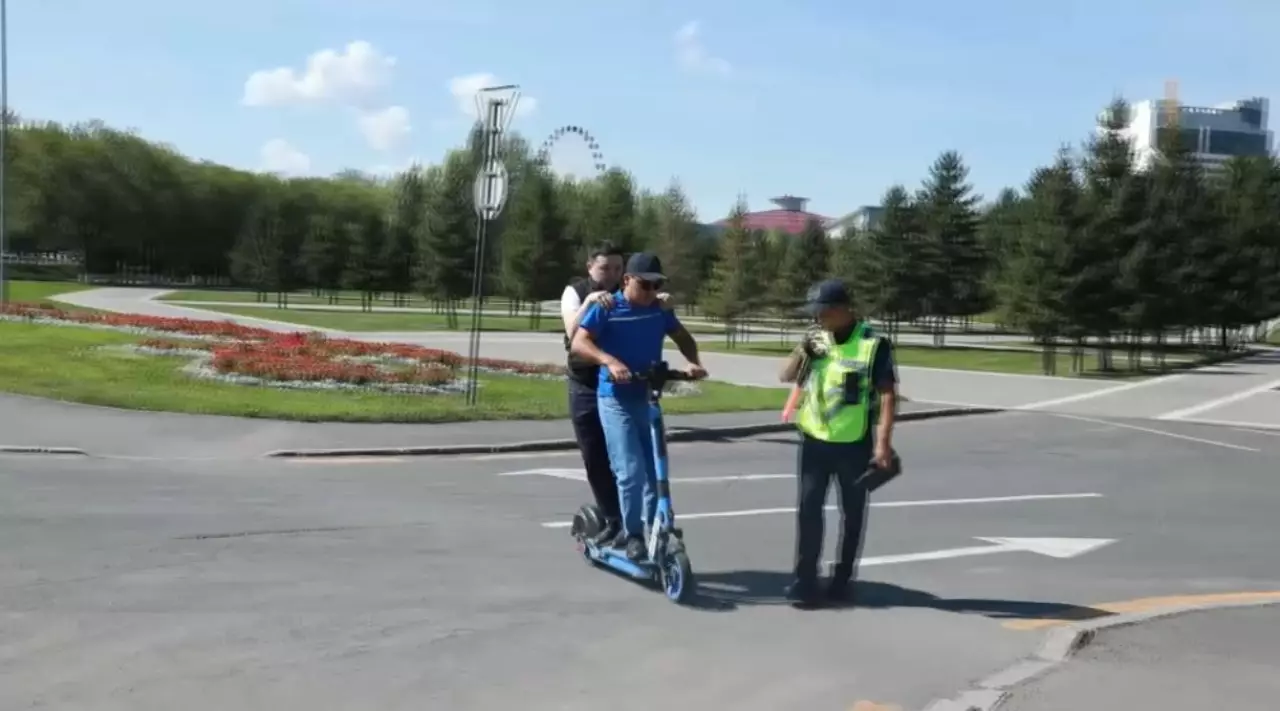 Екі мың электросамокат коммуналдық тұрақтарға қойылды