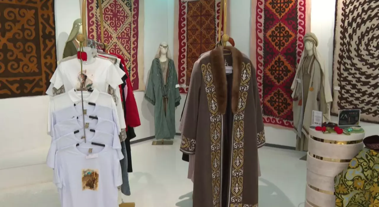 Creative аimaq: түркістандық қолөнер шеберлерінің жәрмеңкесі басталды