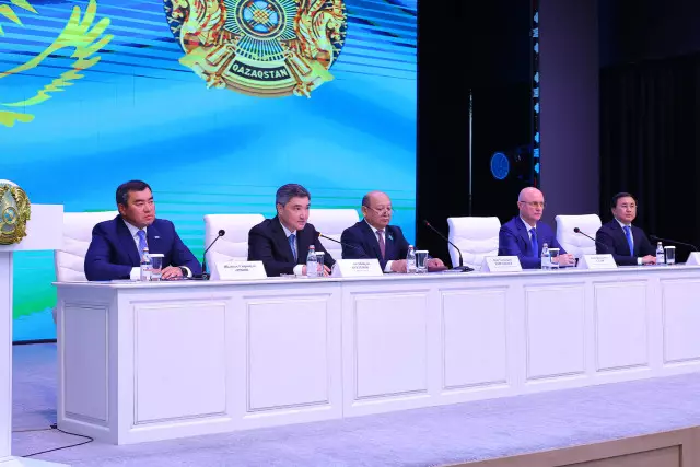 Бектенов: поручения Президента по масштабному строительству должны быть реализованы опережающими темпами