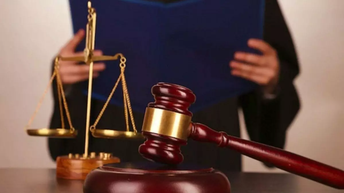  4 жастағы балаға күш қолданған нұсқаушы рақымшылықпен босатылды 