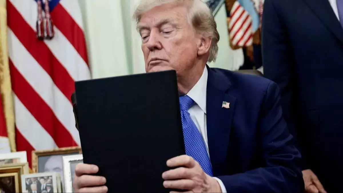  Трамп америкалықтарға 5 мың доллар төлеуге уәде берді 