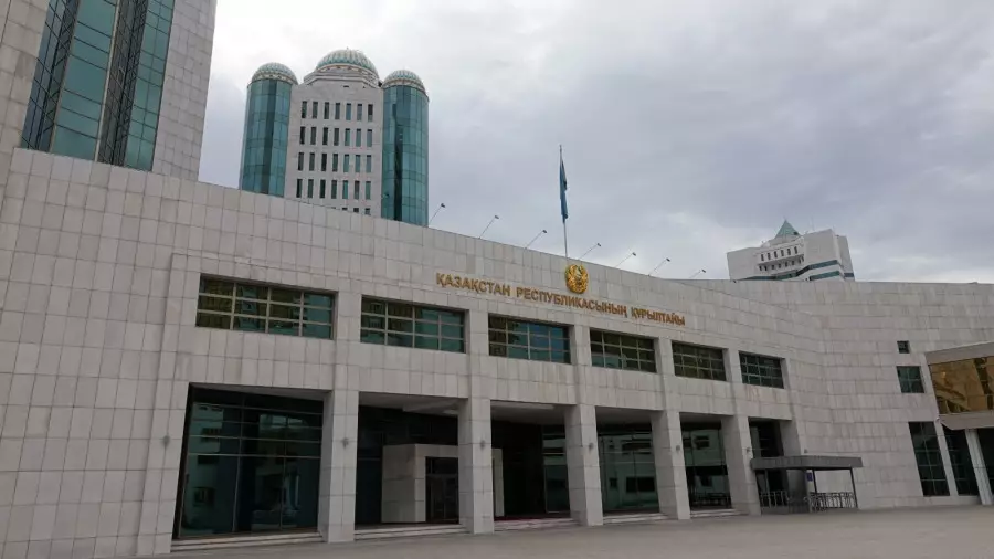 Құрылтай қалай жұмыс істейді? Депутаттар регламент қабылдады