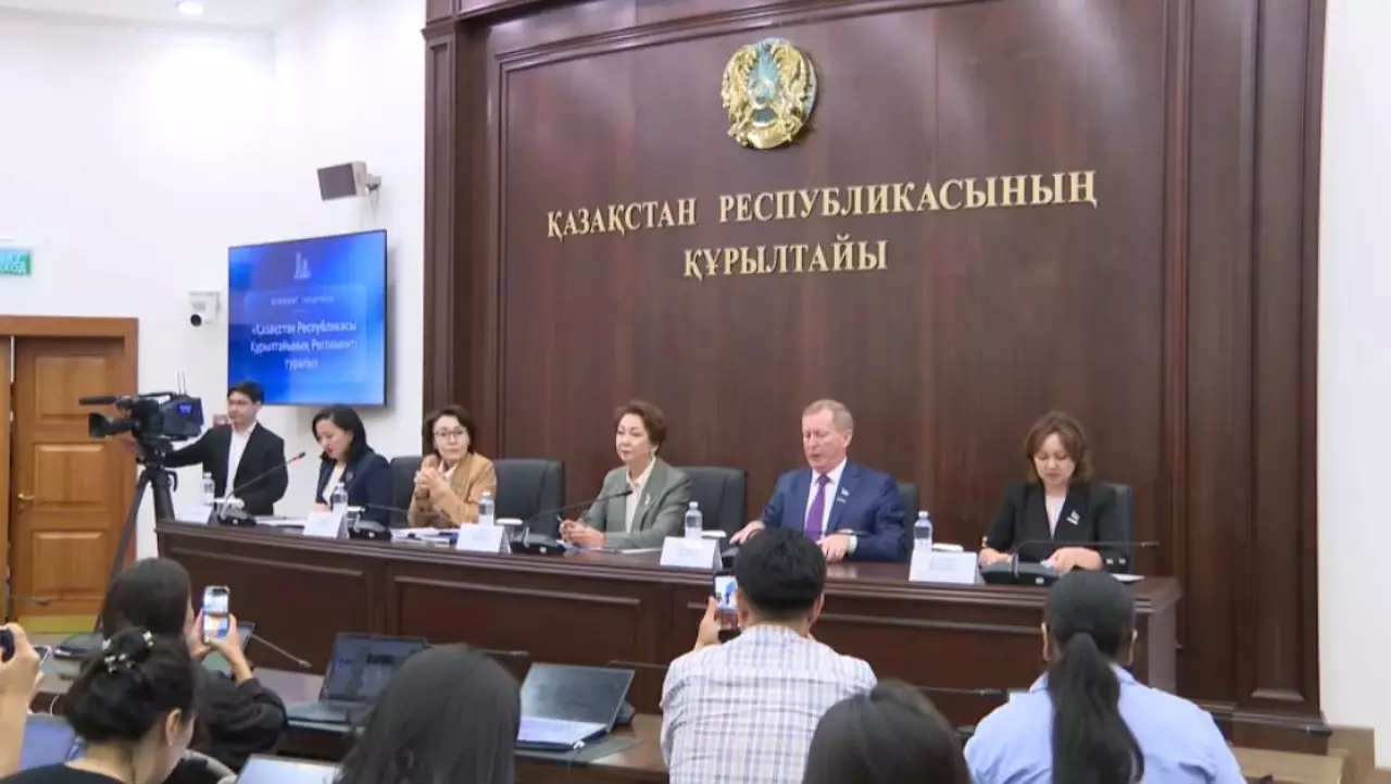 Депутаты утвердили регламент проведения заседаний Курултая. LIVE