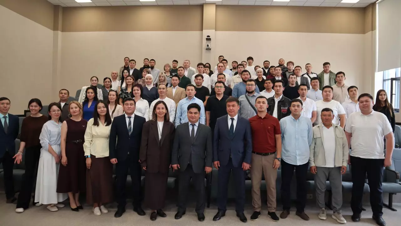163 студент, оның 103-і – «Қазақмыс» қызметкері: «Ұлытау университетінде» жаңа оқу жылы ашылды