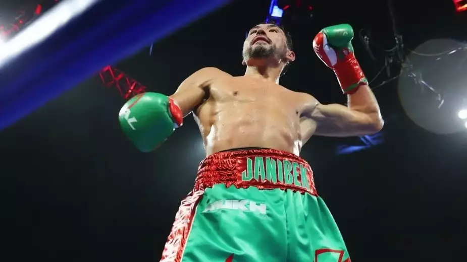 В США предостерегли чемпиона WBO перед боем с Алимханулы