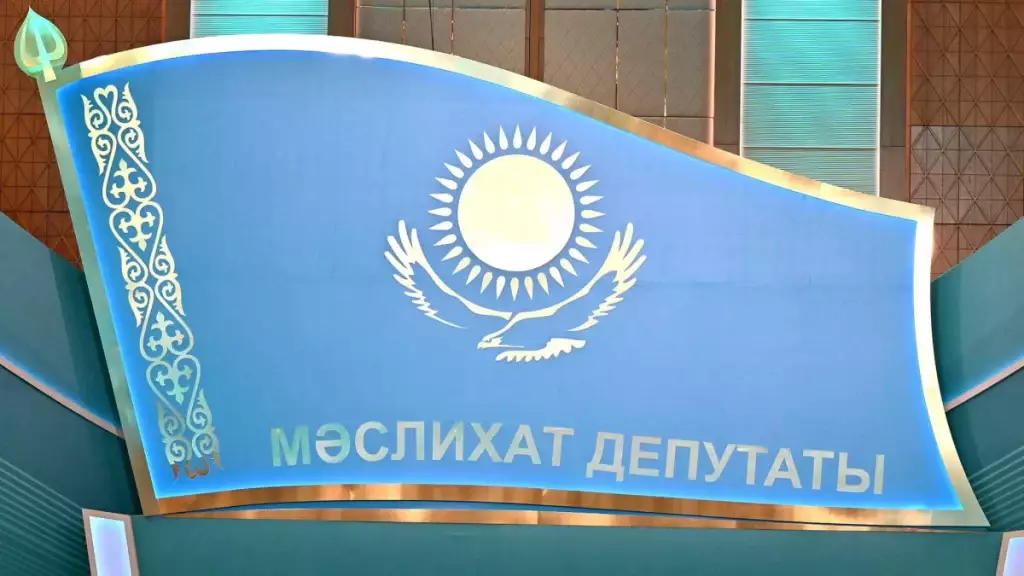 Депутаты без партии? Ждут ли Казахстан новые выборы в маслихаты из-за слияния «Аманат» и «Әділет»