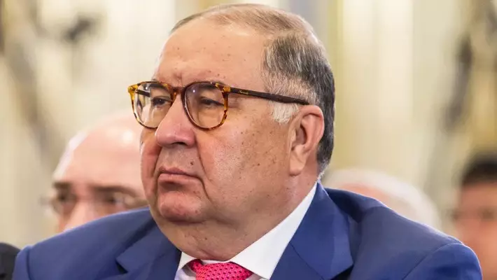 СМИ: Франция выступила за снятие санкций ЕС с Алишера Усманова