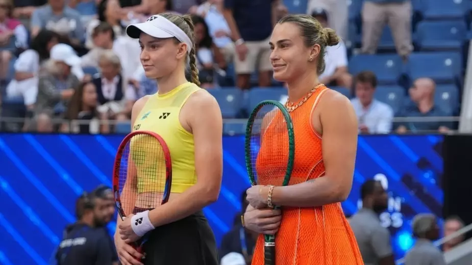 Рыбакина выиграла первый сет в финале US Open, Соболенко - второй. Видео матча