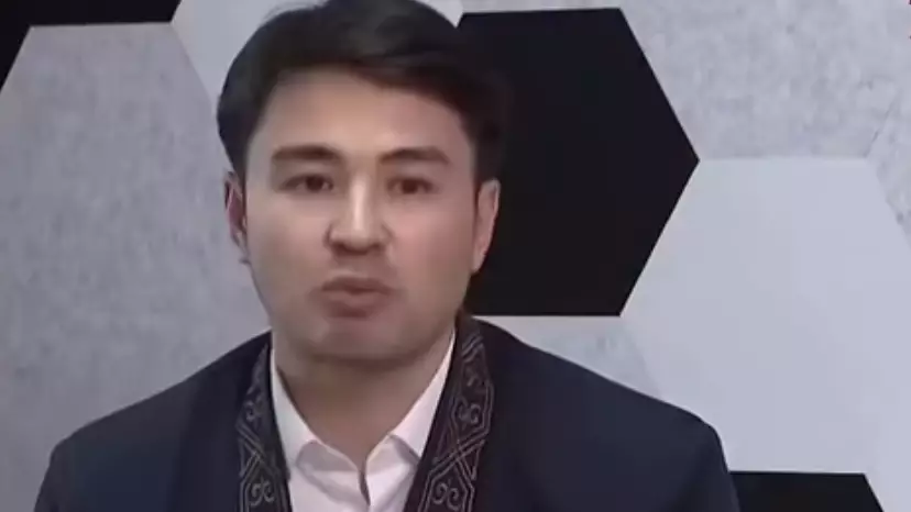 «Алиментті қайтарсаң қол қоям»: блогер мемқызметте істейтін экс-күйеуінің шынайы жүзін әшкере етті