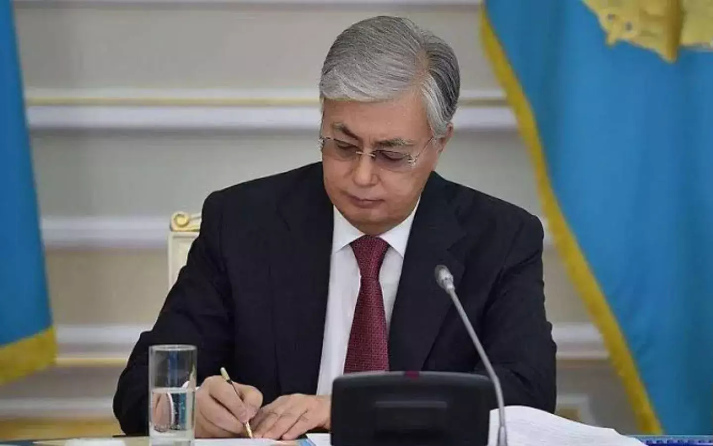 Қасым-Жомарт Тоқаев қазақстандықтарды Отбасы күнімен құттықтады