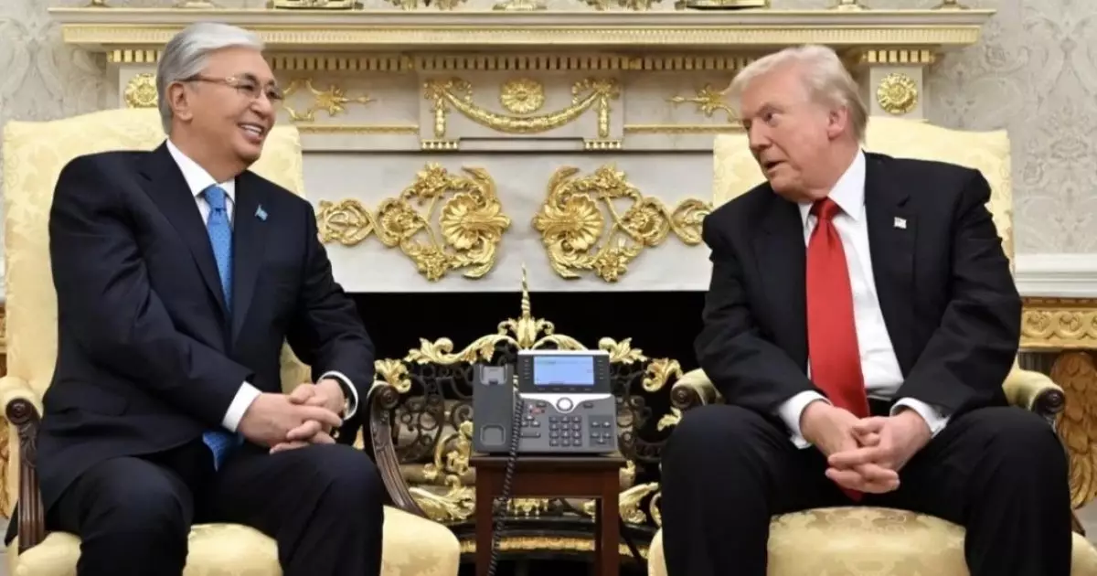  Тоқаев Дональд Трампты Қазақстанға сапармен келуге шақырғанын айтты 
