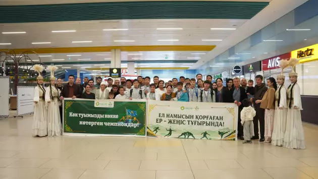 Ауылдан шыққан жас балуандар Афина төрінде 5 медаль жеңіп алды