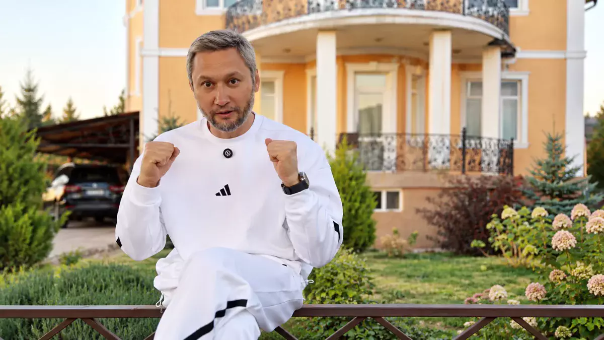 «Ағзам үйренген»: Азамат Сатыбалды 10 жылдан астам уақыттан бергі әдетін айтты