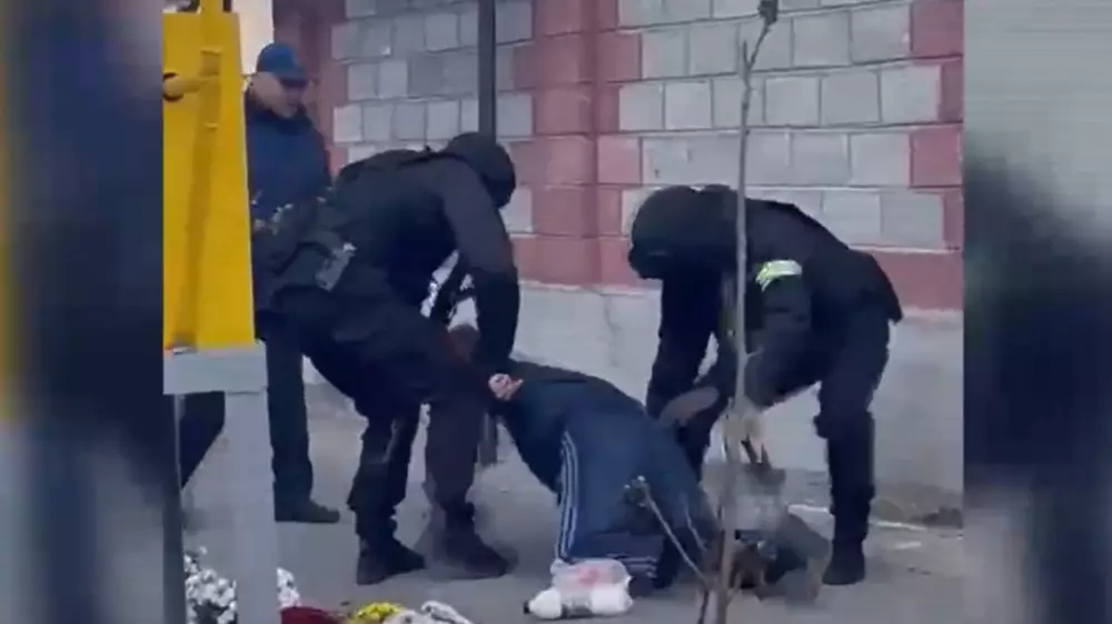 Тонау және есірткі: ІІМ экстремистерді ұстау сәтінің видеосын көрсетті