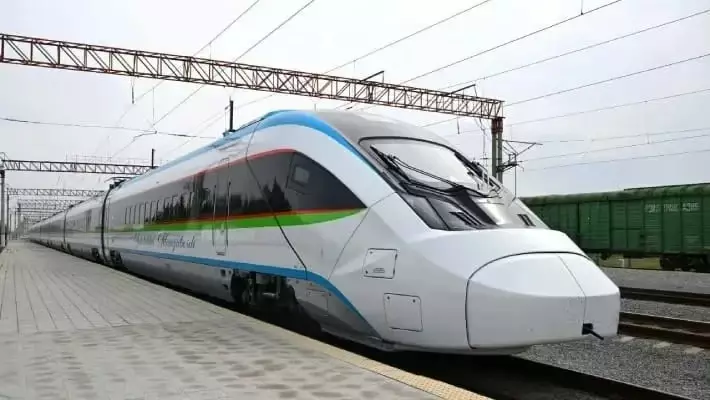 Узбекистан закупит еще восемь высокоскоростных поездов у Южной Кореи