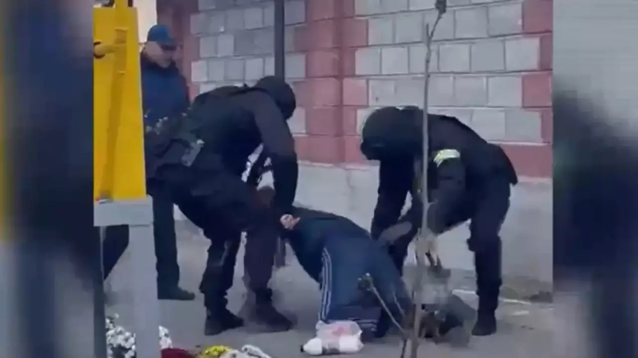 Бопсалау мен есірткі саудасы: ІІМ 22 қылмыстық топ мүшелерін ұстады