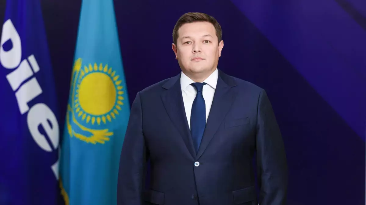  Асхат Оралов `Әділет` партиясы төрағасының орынбасары болып тағайындалды 