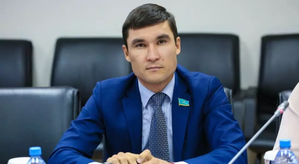 Спорттан бизнеске бет бұрған Сәпиев АХҚО-да компания ашты