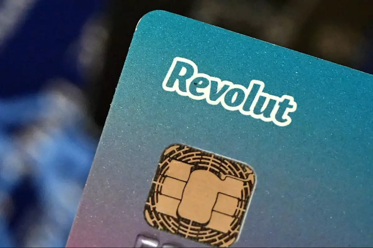 Скандал с Revolut: как аферисты обманули необанк и получили паспорта пользователей