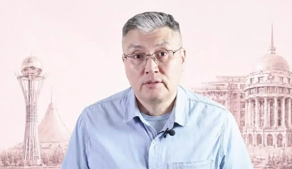 «Ахуал Сегодня» YouTube-арнасының авторы Азамат Омаров сот залынан босатылды