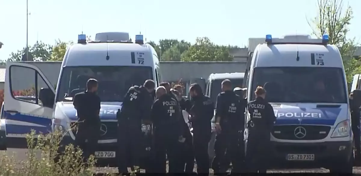 Дрон разбился рядом с военной авиабазой в Германии: полиция проверяет версию шпионажа