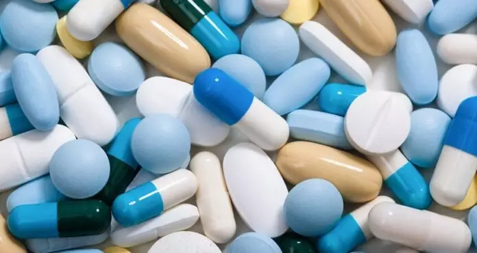 Алматылық фармацевт әсері мықты дәрілерді жеткізетін желі ұйымдастырған