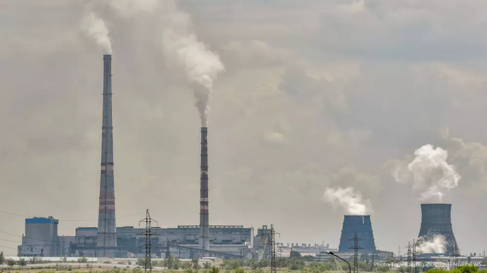 Көмір бар, жөндеу жұмыстары әлі де жүріп жатыр: Қазақстанда жылыту маусымына дайындық қалай?