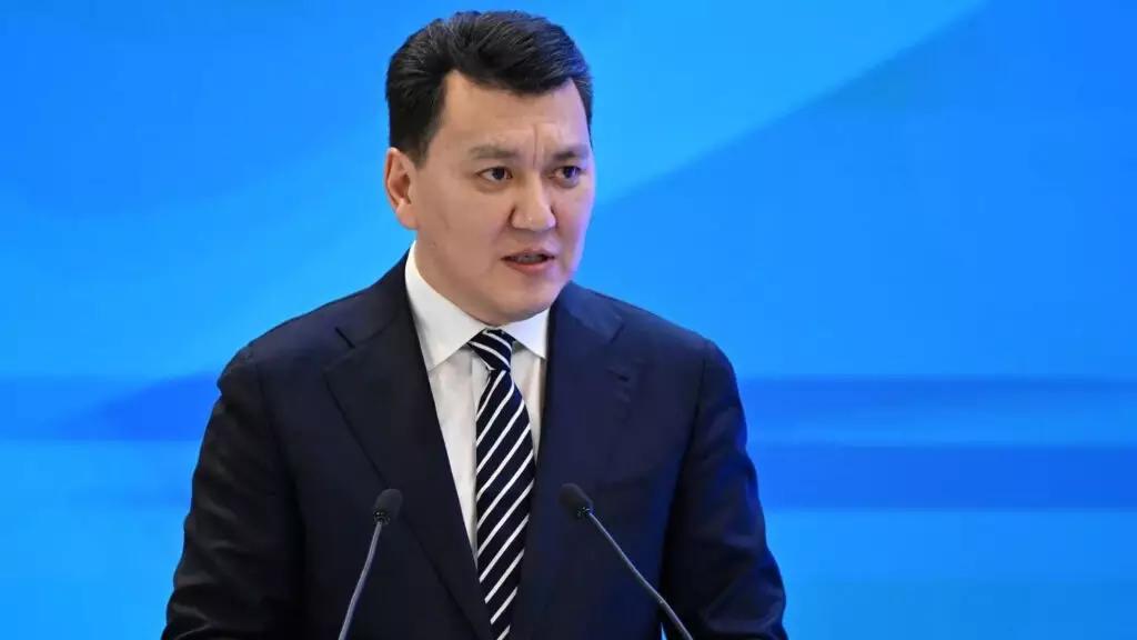 Президент бастамашылық еткен стратегиялық құжаттар дамудың тұжырымдамалық бағытын айқындайды – Ерлан Қарин