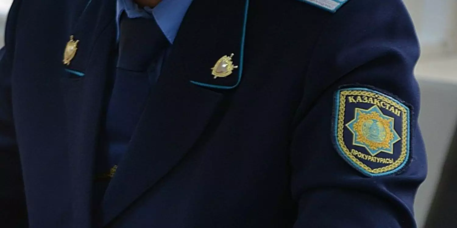 Жамбылда бұрынғы прокурор 12 млн теңгелік алаяқтық күдігімен ұсталды