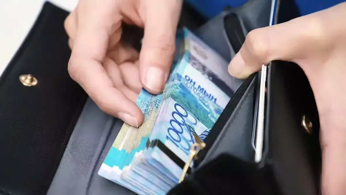 Қазақстанда ең төменгі жалақы көтерілуі мүмкін