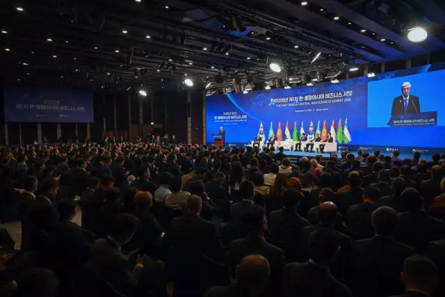 Тоқаев Кореяға жасанды интеллект орталығы мен азық-түлік кластерін құруды ұсынды