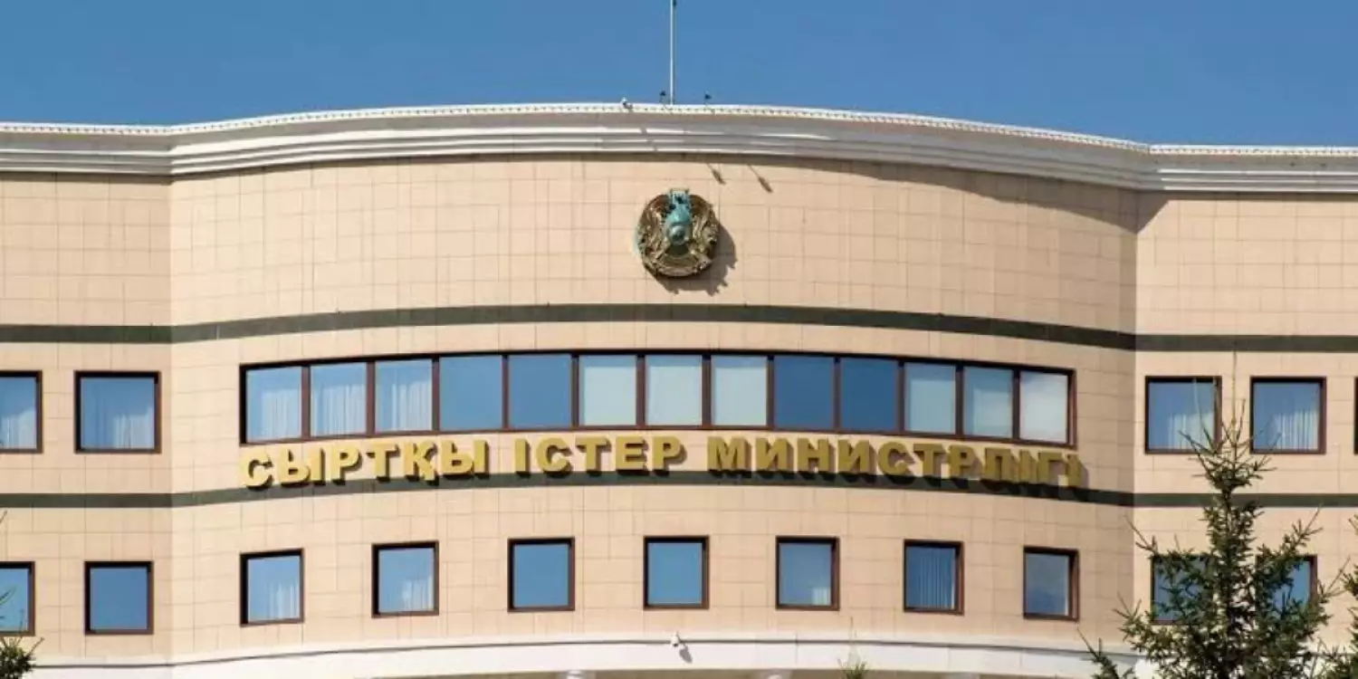 Үндістанда бес айдан бері тұрған кемеде Қазақстан азаматы қалып қойған