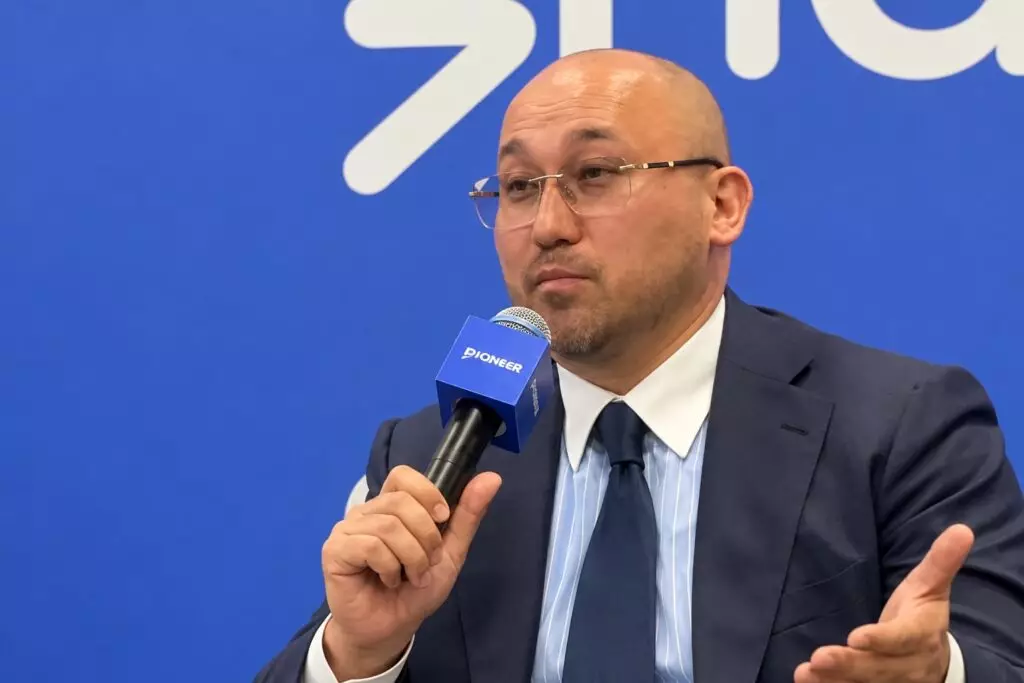 «Оңбаған болмаңдар»: Дәурен Абаев жастарға кеңес берді