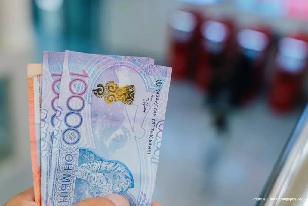 Новый обязательный платеж и рост пенсий: что готовят для казахстанцев