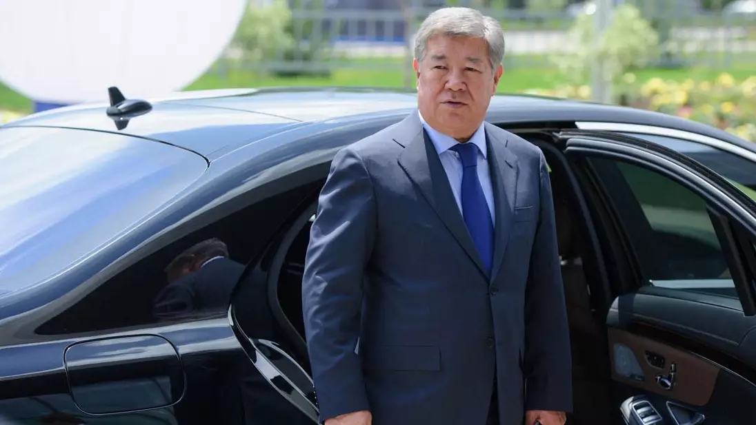 "Өз үйі жоқ": Ахметжан Есімовтің қазіргі жағдайы қалай, қайда жүргені мәлім болды