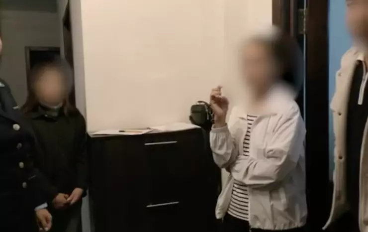 Астанада апалы-сіңлілі жұбайларымен бірге притон ұйымдастырды деп айыпталып отыр