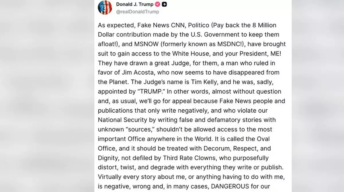 Трамп объяснил запрет CNN, Politico и MSNOW на работу в Белом доме