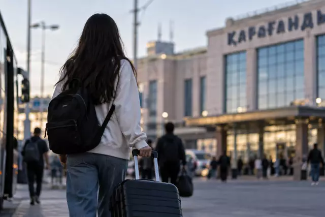 Үйінен қашып кеткен: 2 айдан кейін табылған 17 жастағы қыздың отбасы айыппұл төлеп, есепке қойылады