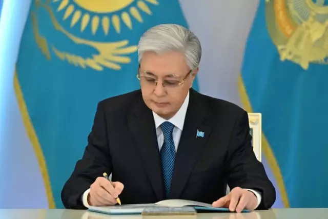 Президент Халық кеңесінің құрамын бекітті