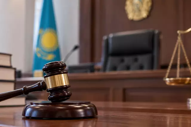 Шымкентте 8 жасар қызға шабуыл жасаған ер адам 7,5 жылға сотталды