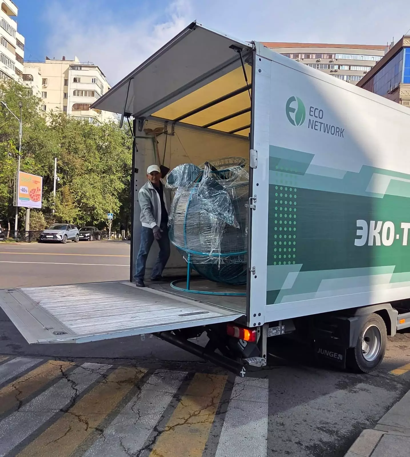 Алматыда қалдықтарды бөлек жинау инфрақұрылымы кеңейіп келеді
