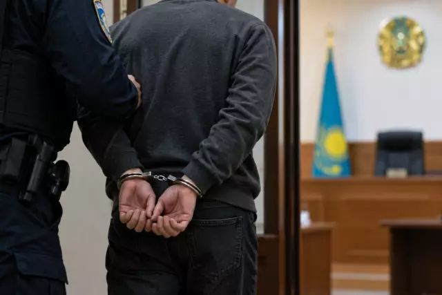 Қазақстандық 23 жыл бұрынғы қылмысы үшін 13 жылға сотталды