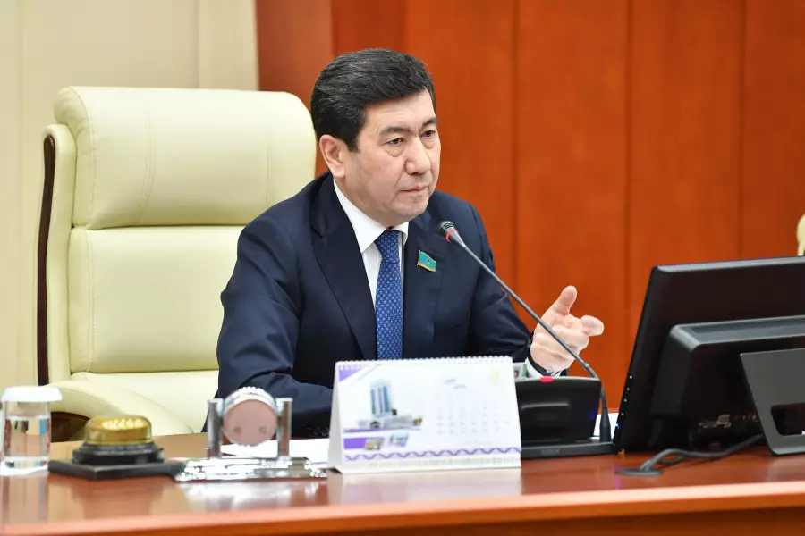 Қошанов Қазақстан Халық Кеңесі төрағасы болып сайланды