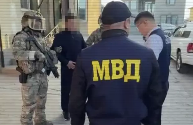 Жамбыл облысында шекарада көліктерді бопсалап келген қылмыстық топ ұсталды