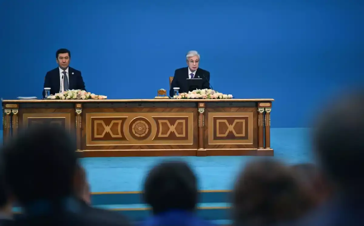 Тоқаев мәслихаттарды мерзімінен бұрын тарататынын мәлімдеді