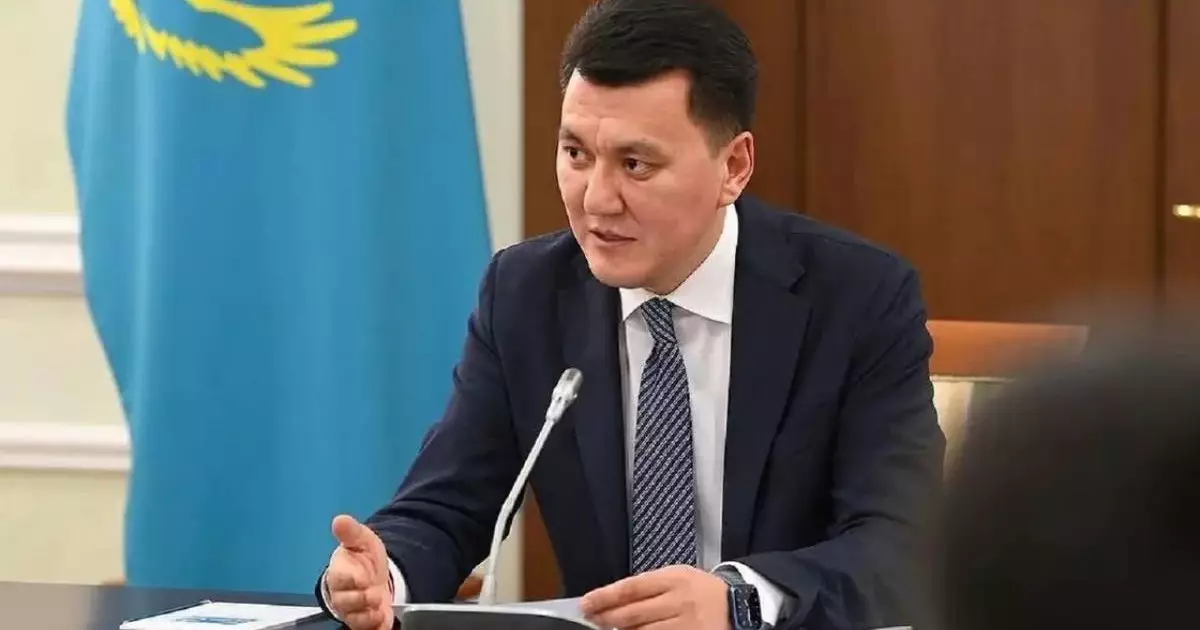  Президент призвал пересмотреть некоторые устаревшие взгляды в обществе – Ерлан Карин 