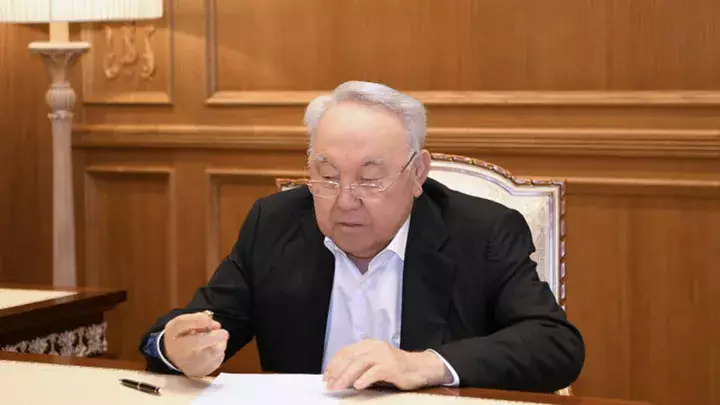 Назарбаев отреагировал на гибель военнослужащих на Каспии